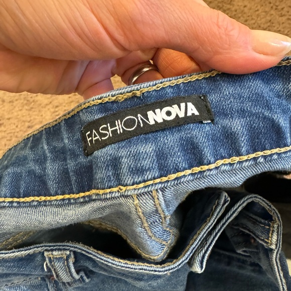 Fashion Nova Women Jeans Blue Cotton Blend High Rise Distressed Regular Denim 11 - Picture 5 of 8